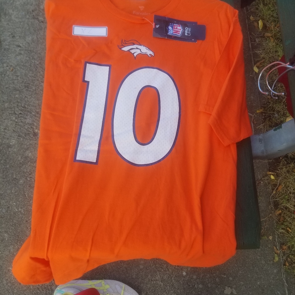 T shirt